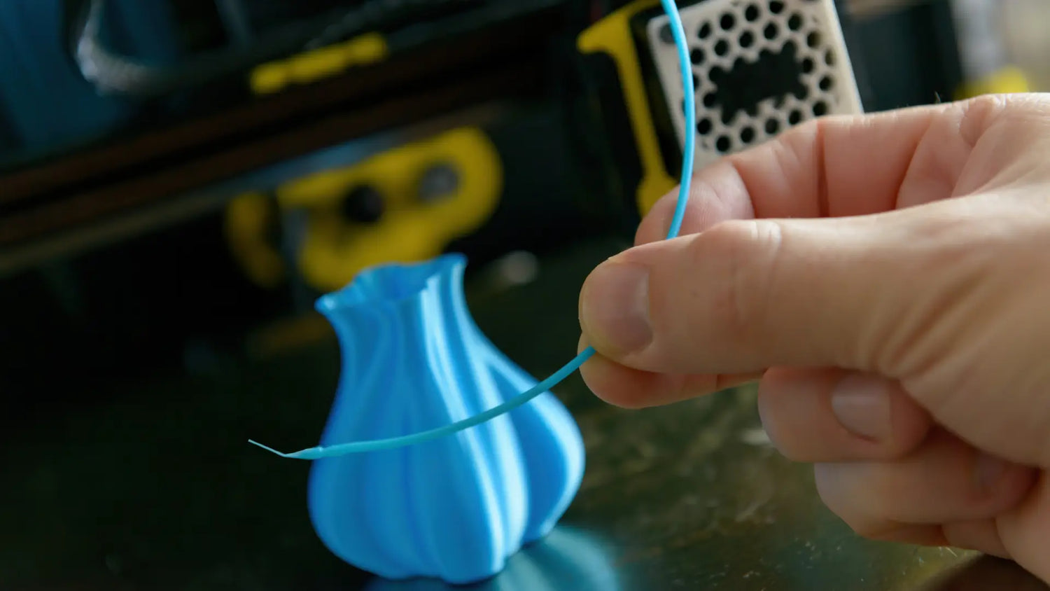 PETG vs PLA Filament: Properties, Printing & Examples